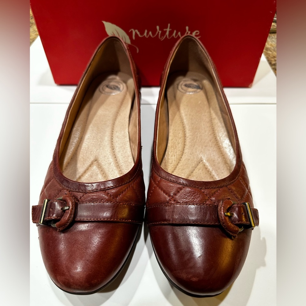 Nurture Fransis | Rusti Red | 10 leather upper cushion memory foam